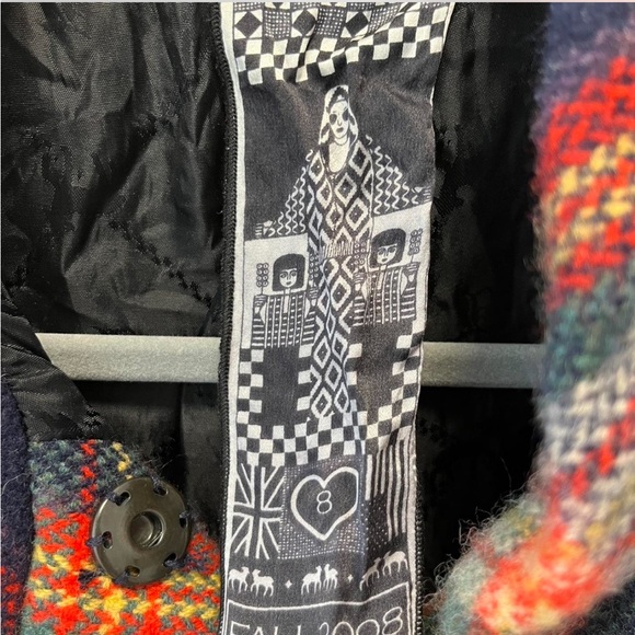 Plaid Jacket - Picture 3 of 7